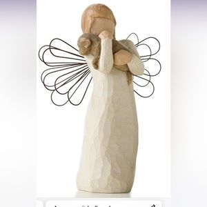 Brand new Willowtree friendship Angel, still in box and wrapped.